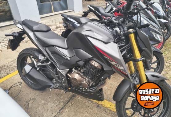 Motos - Honda CB300 TWISTER 2025 Nafta 2500Km - En Venta