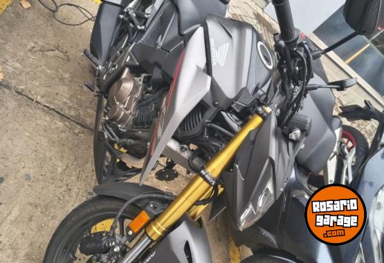 Motos - Honda CB300 TWISTER 2025 Nafta 2500Km - En Venta