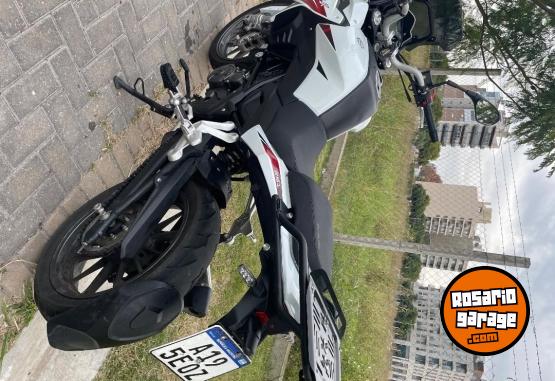 Motos - Benelli Trk 251 2023 Nafta 16500Km - En Venta