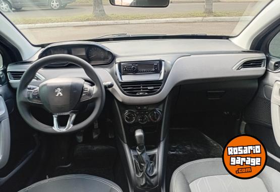 Autos - Peugeot 208 active full 2017 Nafta 85000Km - En Venta