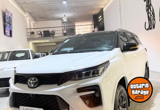 Camionetas - Toyota SW4 GR SPORT 4X4 2025 Diesel 10000Km - En Venta