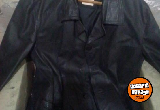 Indumentaria - Campera de cuero black raven - En Venta