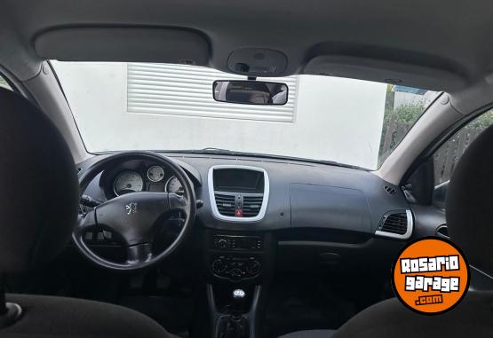 Autos - Peugeot 207 2014 Nafta 156000Km - En Venta