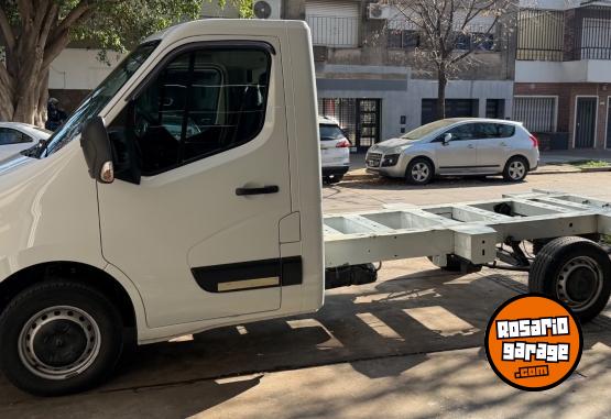 Utilitarios - Renault Master 3 Chasis 2018 Diesel 165600Km - En Venta