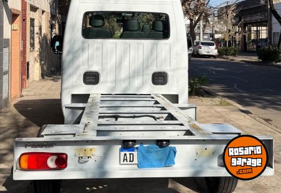 Utilitarios - Renault Master 3 Chasis 2018 Diesel 165600Km - En Venta