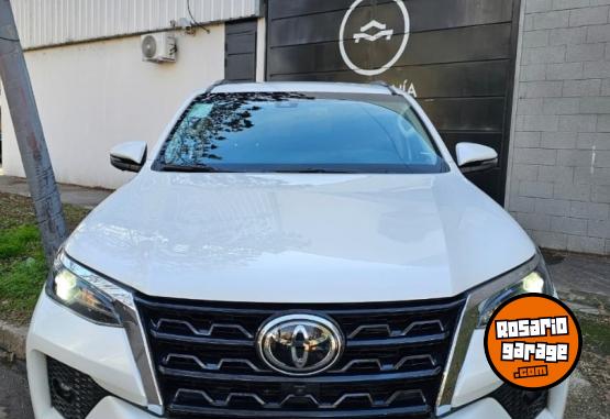 Camionetas - Toyota SW4 SRX 204 CV 7 ASIENTOS 2023 Diesel 90000Km - En Venta