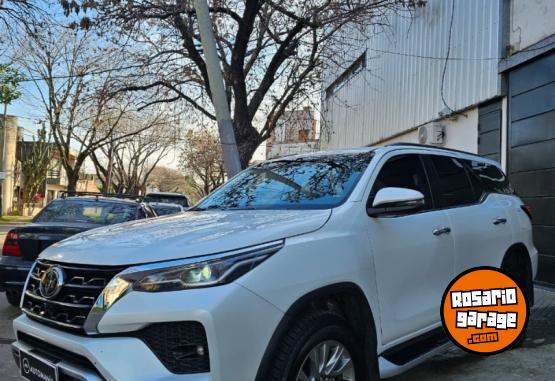Camionetas - Toyota SW4 SRX 204 CV 7 ASIENTOS 2023 Diesel 90000Km - En Venta