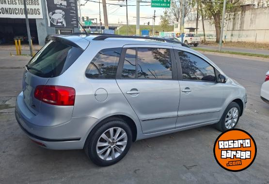 Autos - Volkswagen Suran 2011 Nafta 184000Km - En Venta