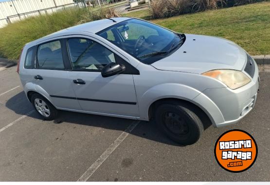 Autos - Ford Fiesta ambiente mp3 2009 Nafta 174399Km - En Venta