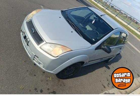 Autos - Ford Fiesta ambiente mp3 2009 Nafta 174399Km - En Venta