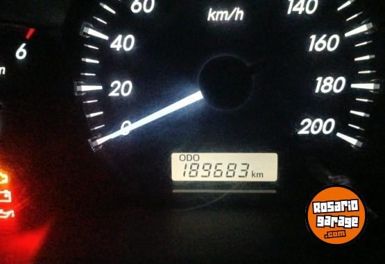 Camionetas - Toyota Hilux 2015 Diesel 189683Km - En Venta