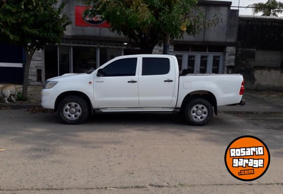 Camionetas - Toyota Hilux 2015 Diesel 189683Km - En Venta