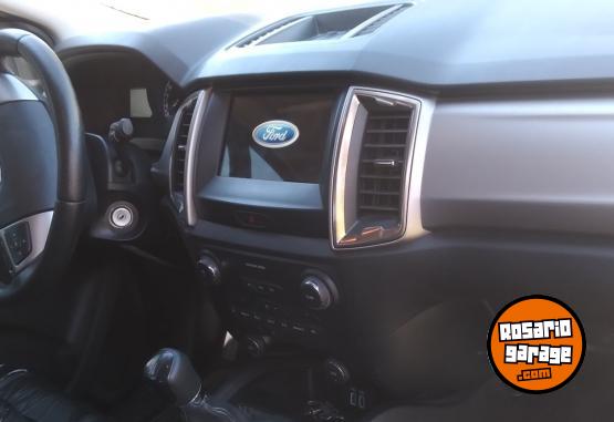Utilitarios - Ford 2023 XLT 2.5 nafat 2023 Nafta 42000Km - En Venta
