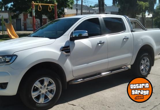 Utilitarios - Ford 2023 XLT 2.5 nafat 2023 Nafta 42000Km - En Venta