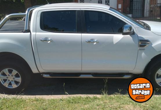 Utilitarios - Ford 2023 XLT 2.5 nafat 2023 Nafta 42000Km - En Venta