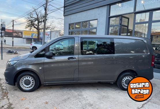 Utilitarios - Mercedes Benz Vito 111 CDI furgón mixto 2017 Diesel 203000Km - En Venta
