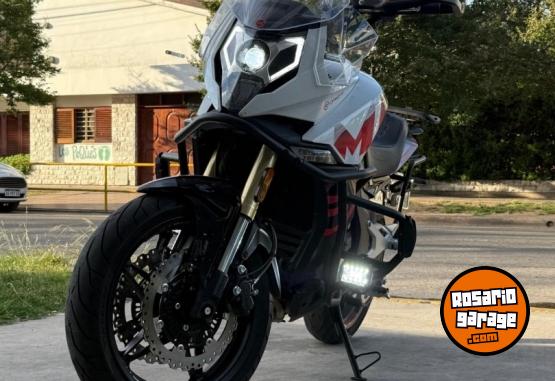 Motos - CF 650 MT 2023 Nafta 9000Km - En Venta