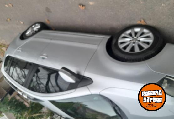 Autos - Volkswagen Suran 2012 GNC 150Km - En Venta