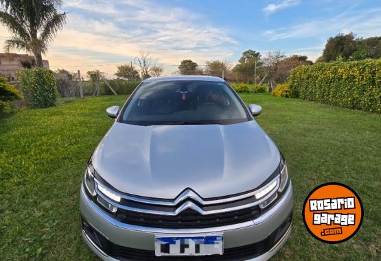 Autos - Citroen C4 lounge fell pack 115 2022 Diesel 60000Km - En Venta