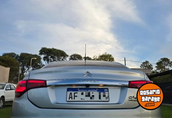 Autos - Citroen C4 lounge fell pack 115 2022 Diesel 60000Km - En Venta