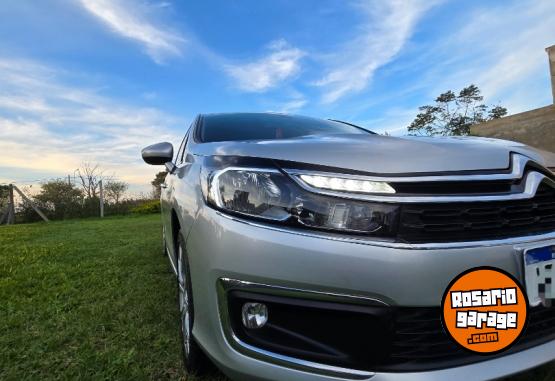 Autos - Citroen C4 lounge fell pack 115 2022 Diesel 60000Km - En Venta