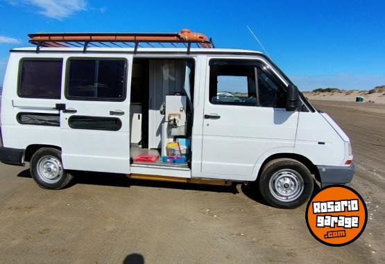 Utilitarios - Renault Trafic larga 1993 GNC 1Km - En Venta