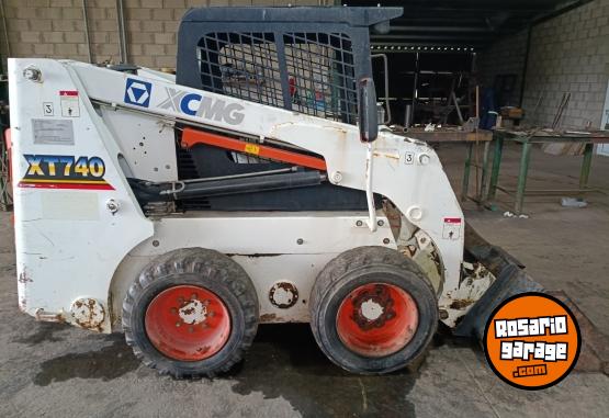 Camiones y Grúas - Minicargadora - En Venta