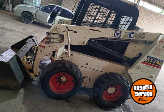 Camiones y Grúas - Minicargadora - En Venta