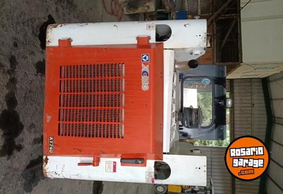 Camiones y Grúas - Minicargadora - En Venta