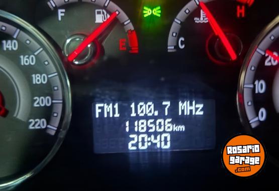Autos - Fiat Palio Attractive 2017 GNC 118500Km - En Venta