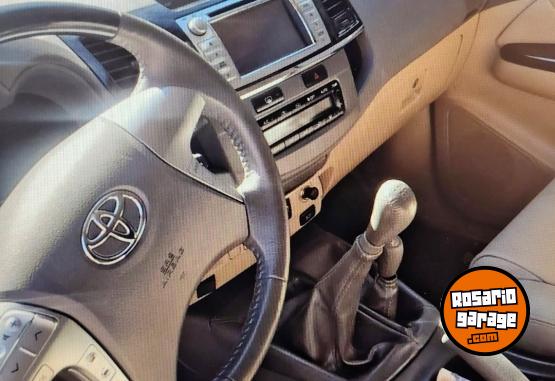 Camionetas - Toyota Hilux SW4 SRV 3.0 TDI 2013 Diesel 107000Km - En Venta