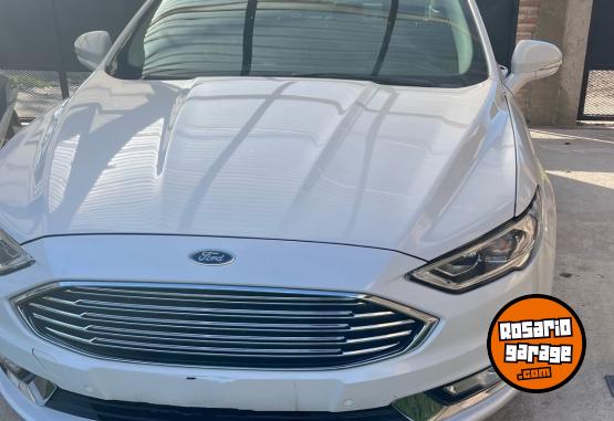 Autos - Ford Mondeo titanium 2018 Nafta 100000Km - En Venta