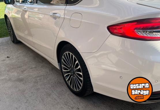 Autos - Ford Mondeo titanium 2018 Nafta 100000Km - En Venta