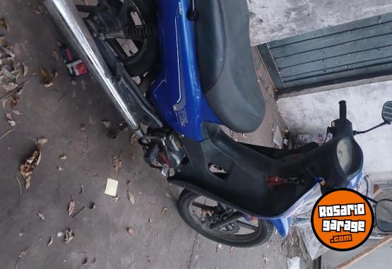 Motos - Keller Cronos 2019 Nafta 30000Km - En Venta