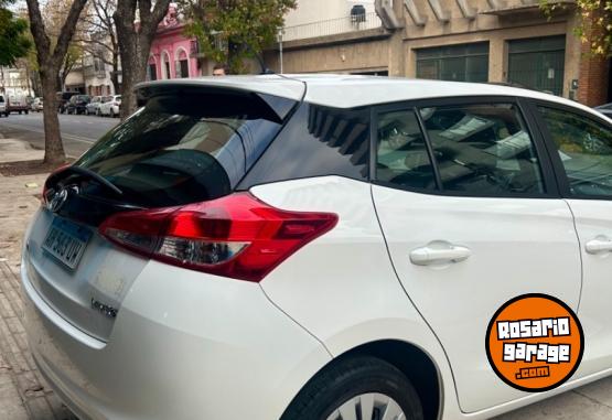 Autos - Toyota Yaris XS CVT 2025 Nafta 45000Km - En Venta