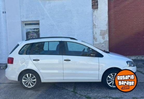 Autos - Volkswagen Suran Trendline 1.6 GN 2015 GNC 140000Km - En Venta