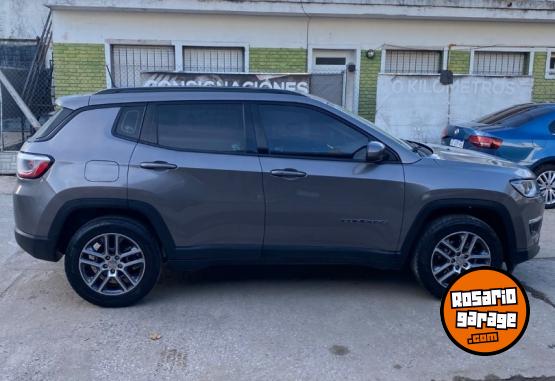 Camionetas - Jeep Compass Sport 2.4 MT 2020 Nafta 76000Km - En Venta