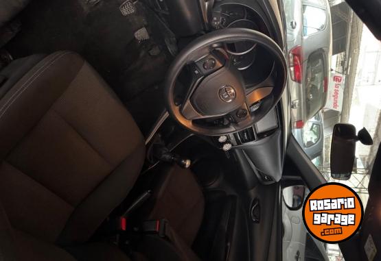 Autos - Toyota Yaris 2024 Nafta 25000Km - En Venta