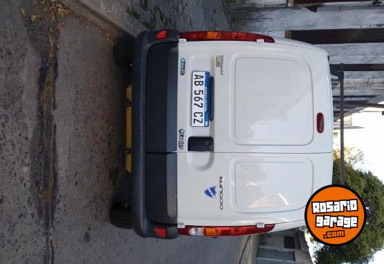 Utilitarios - Renault Kangoo 2017 GNC 154000Km - En Venta
