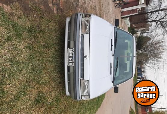 Autos - Renault 1995 NR 1995 Nafta 240000Km - En Venta