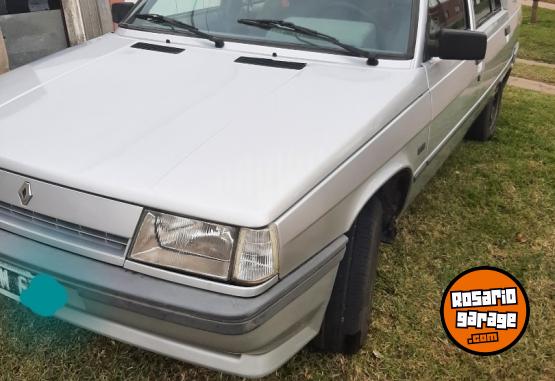 Autos - Renault 1995 NR 1995 Nafta 240000Km - En Venta
