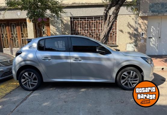 Autos - Peugeot 208 2021 Nafta 56000Km - En Venta