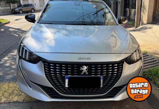 Autos - Peugeot 208 2021 Nafta 56000Km - En Venta