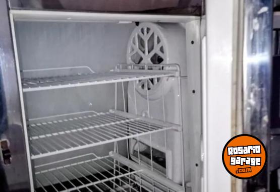 Otros - Vendo heladera mostrador comercial,vidrio curvo - En Venta