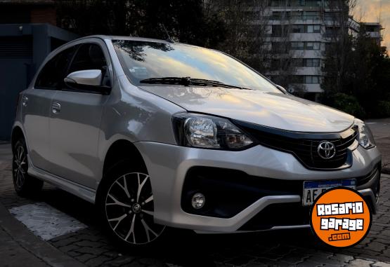Autos - Toyota ETIOS XLS 2020 Nafta 48000Km - En Venta