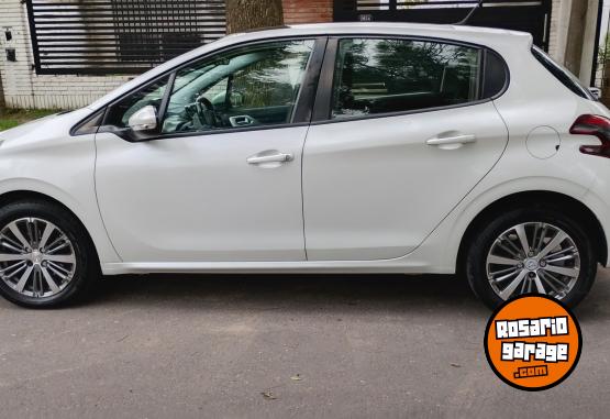 Autos - Peugeot 208 1.6 2016 Nafta 100000Km - En Venta