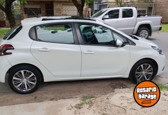 Autos - Peugeot 208 1.6 2016 Nafta 100000Km - En Venta