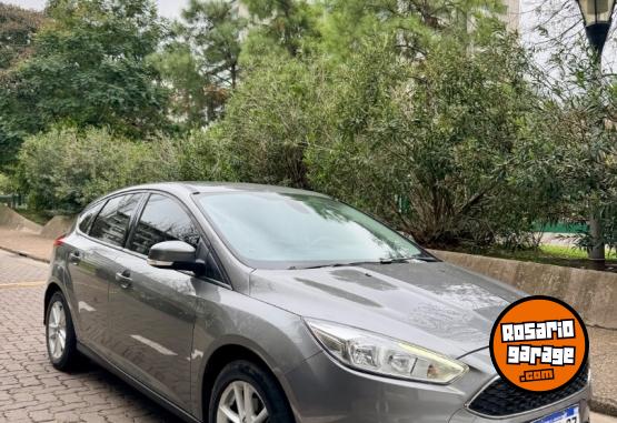 Autos - Ford FOCUS 2017 Nafta 140000Km - En Venta