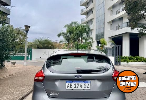 Autos - Ford FOCUS 2017 Nafta 140000Km - En Venta