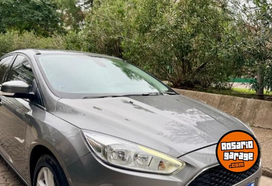 Autos - Ford FOCUS 2017 Nafta 140000Km - En Venta